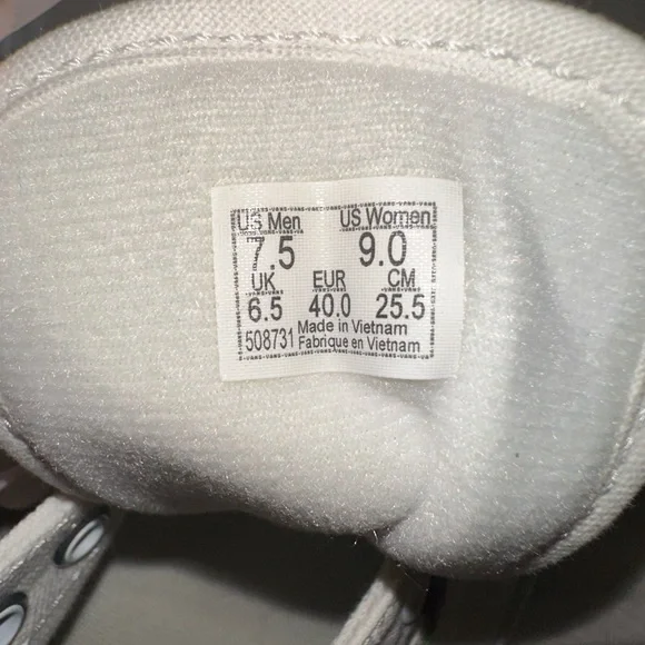 Vans Women's White and Red Floral Sneakers - Picture 4 of 4